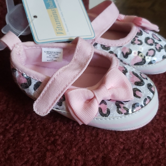 NWT baby girl leopard print shoes - Picture 2 of 3
